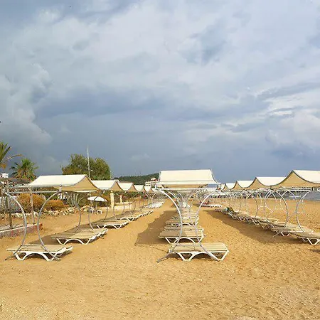 Grand Bayar 호텔