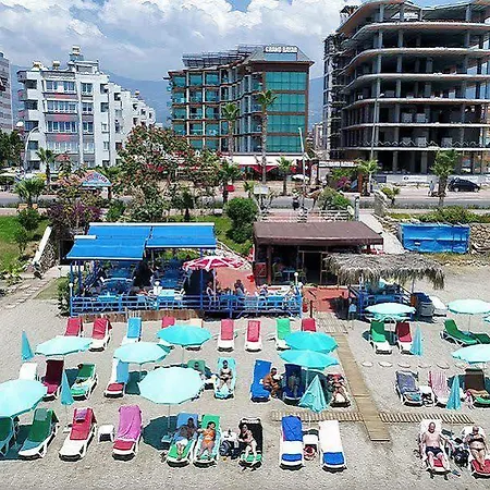 Hotel Grand Bayar