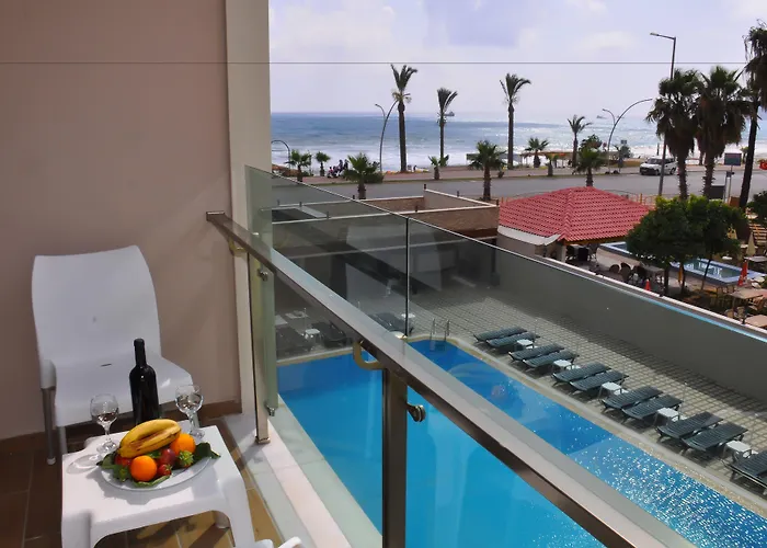 Hotel Grand Bayar 4*