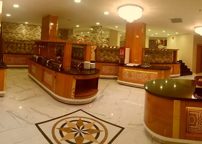 Hotel Grand Bayar 4*