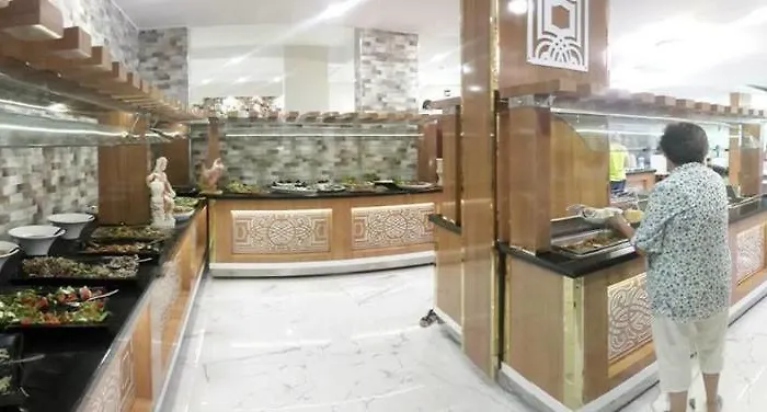 Grand Bayar Hotell 4*